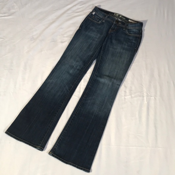 !IT Jeans 👖 - Picture 2 of 8